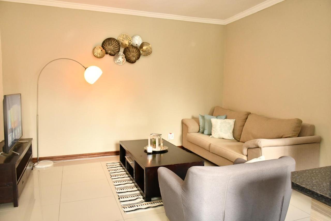 Spacious Self-Catering Apartment At Etuna Gardens. Pretoria Exterior photo